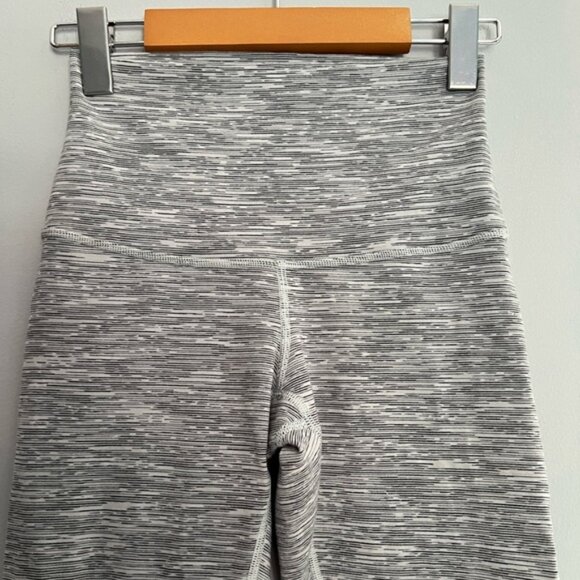Lululemon Wunder Under Crop II Special Edition Scallop 24” Size 4 - Picture 3 of 7